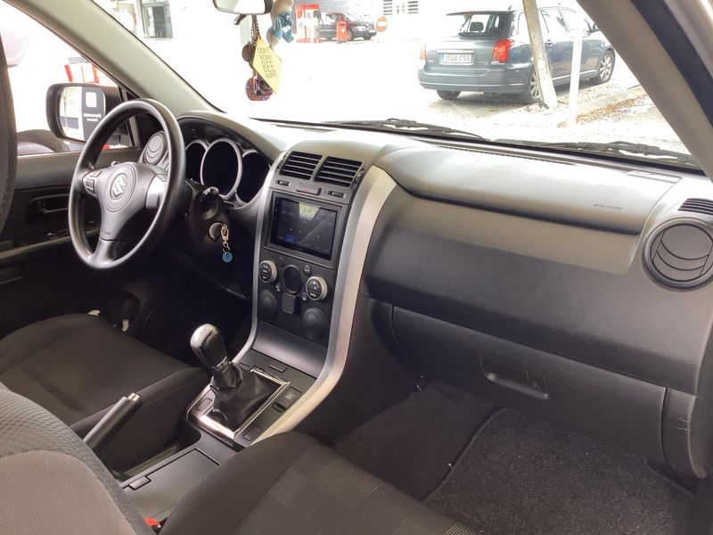 Suzuki Grand Vitara 1.6 JX-E 3 türig 2012 – снимка 17