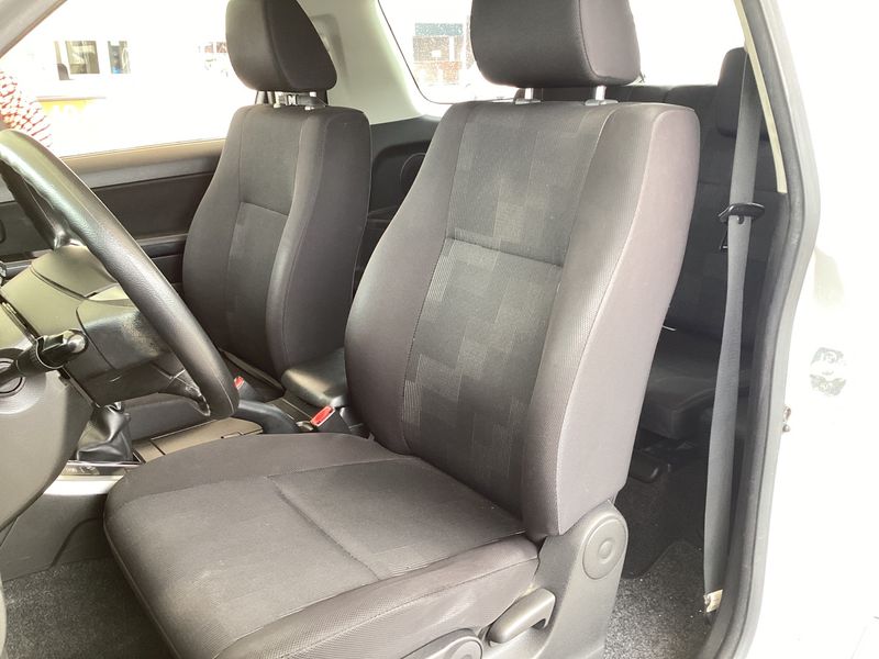 Suzuki Grand Vitara 1.6 JX-E 3 türig 2012 – снимка 23