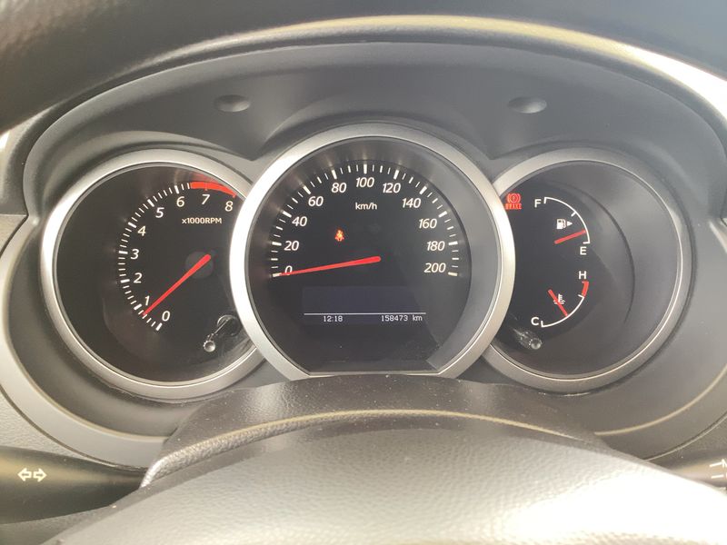Suzuki Grand Vitara 1.6 JX-E 3 türig 2012 – снимка 18