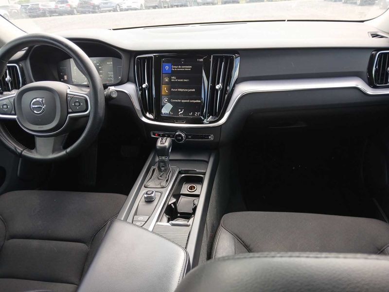 Volvo V60 2.0 D3 Momentum 2018 – снимка 11