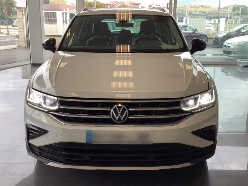 Volkswagen Tiguan 1.5 TSI ACT Urban Sport 2022 – снимка 14
