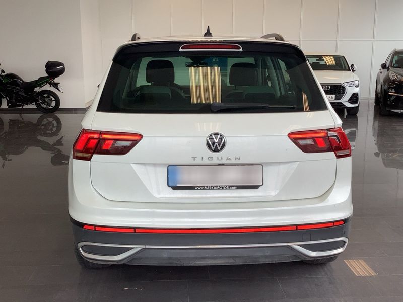 Volkswagen Tiguan 1.5 TSI ACT Urban Sport 2022 – снимка 7