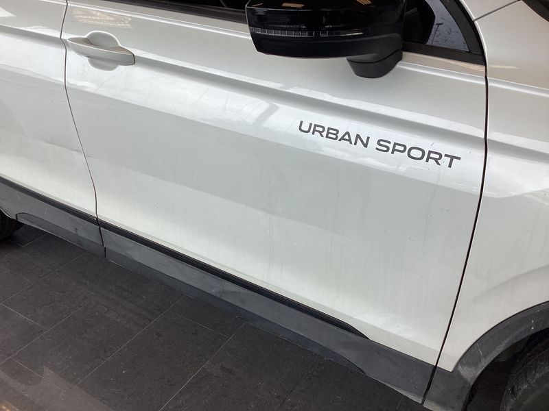 Volkswagen Tiguan 1.5 TSI ACT Urban Sport 2022 – снимка 23