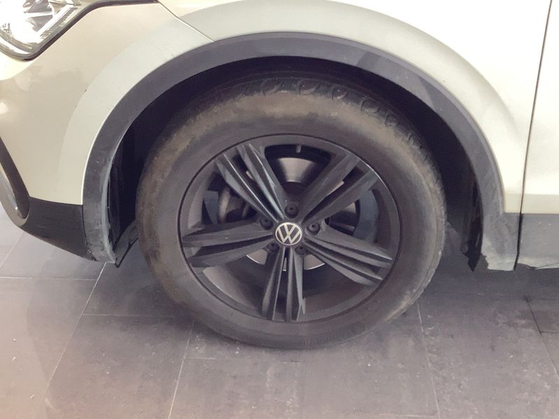Volkswagen Tiguan 1.5 TSI ACT Urban Sport 2022 – снимка 3