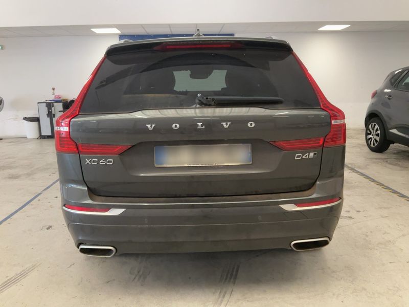 Volvo XC60 2.0 D4 Inscription Luxe AWD 2019 – снимка 7