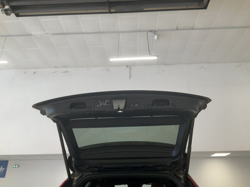 Volvo XC60 2.0 D4 Inscription Luxe AWD 2019 – снимка 15