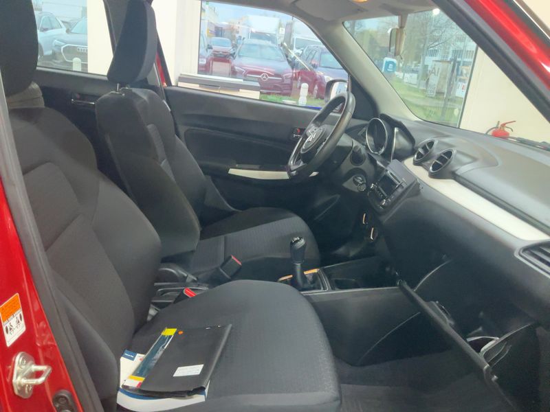 Suzuki Swift 1.2 DualJet Mild-Hybrid Club 2021 – снимка 17