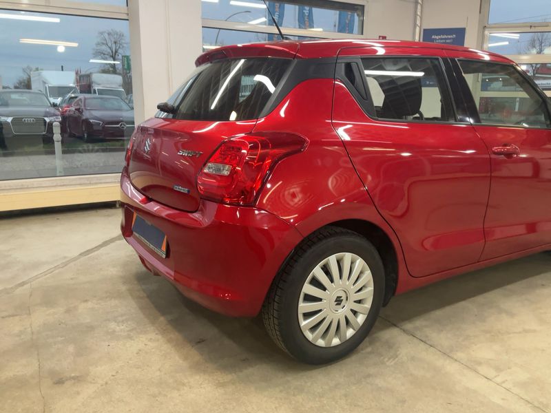 Suzuki Swift 1.2 DualJet Mild-Hybrid Club 2021 – снимка 8