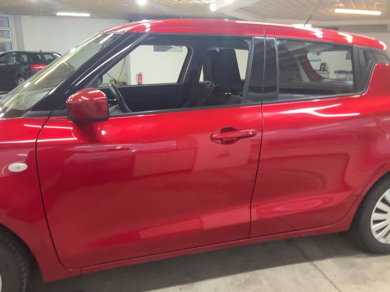 Suzuki Swift 1.2 DualJet Mild-Hybrid Club 2021 – снимка 4