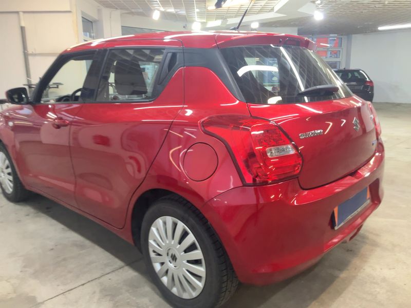 Suzuki Swift 1.2 DualJet Mild-Hybrid Club 2021 – снимка 6
