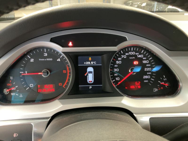 Audi A6 2.0 TDI 2011 – снимка 13
