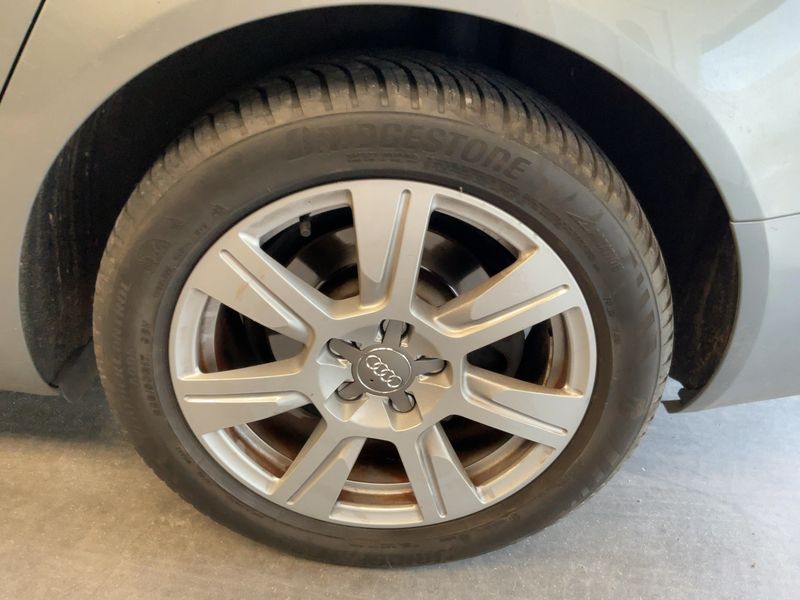 Audi A6 2.0 TDI 2011 – снимка 18