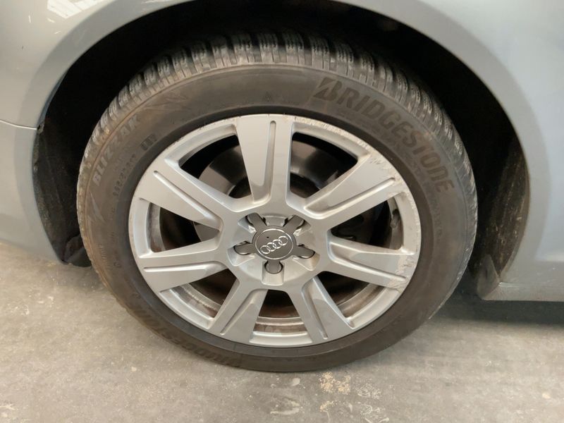 Audi A6 2.0 TDI 2011 – снимка на щета