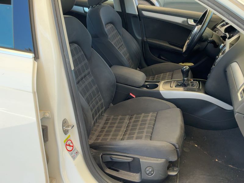 Audi A4 2.0 TDI 2009 – снимка 11