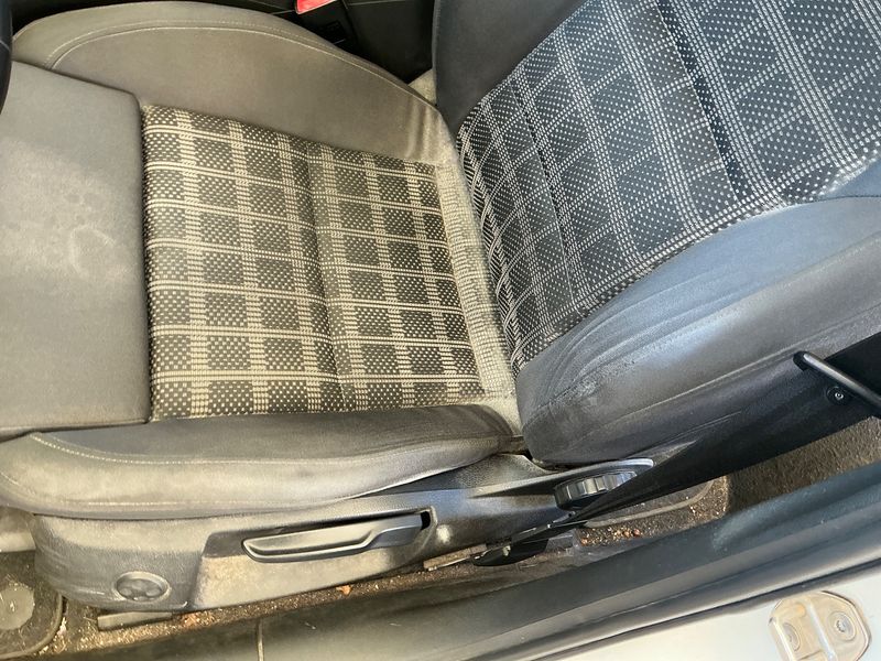 Audi A4 2.0 TDI 2009 – снимка 25