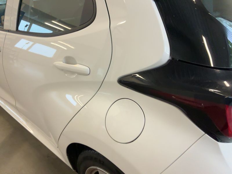 Toyota Yaris 1.5 Hybrid 2021 – снимка 6