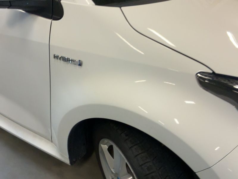 Toyota Yaris 1.5 Hybrid 2021 – снимка 12
