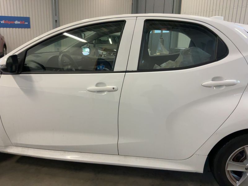 Toyota Yaris 1.5 Hybrid 2021 – снимка 4