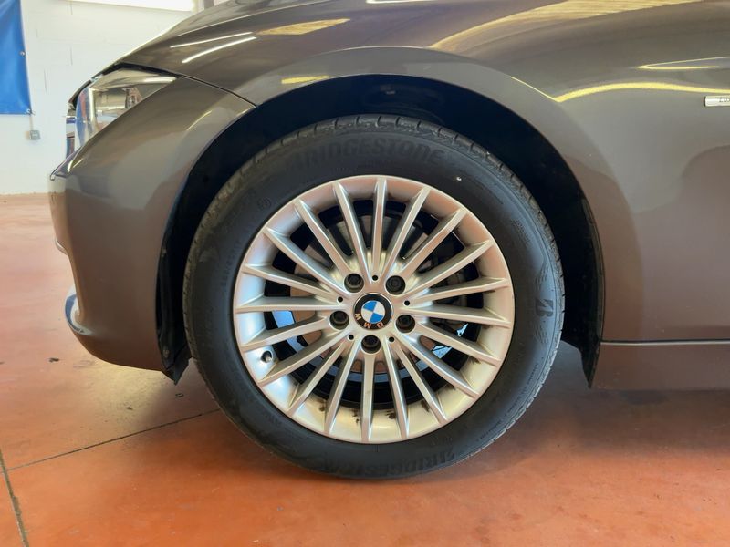 BMW 3er 320d Luxury 2013 – снимка 3