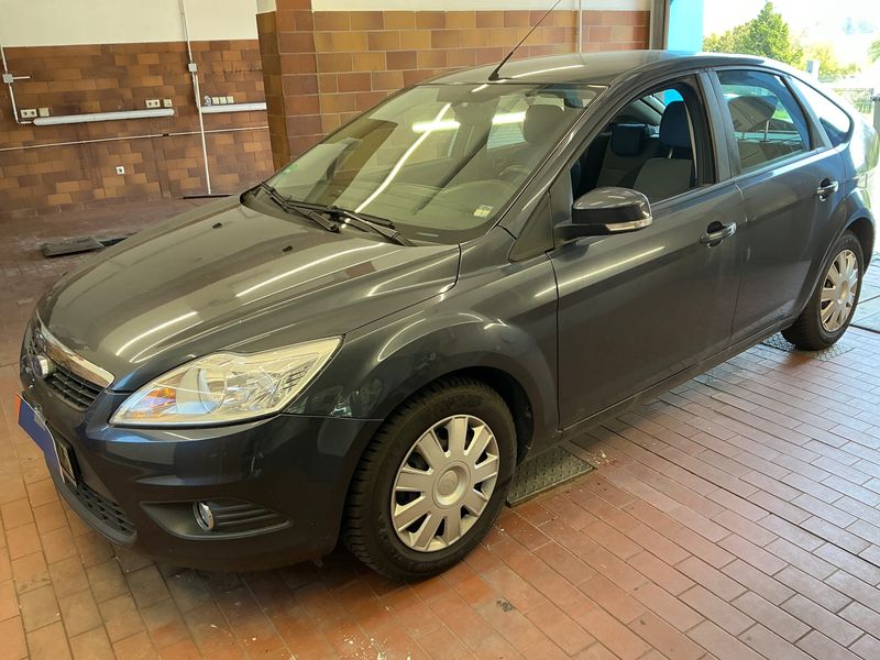 Ford Focus 1.6 Style+ 2010 – снимка 1