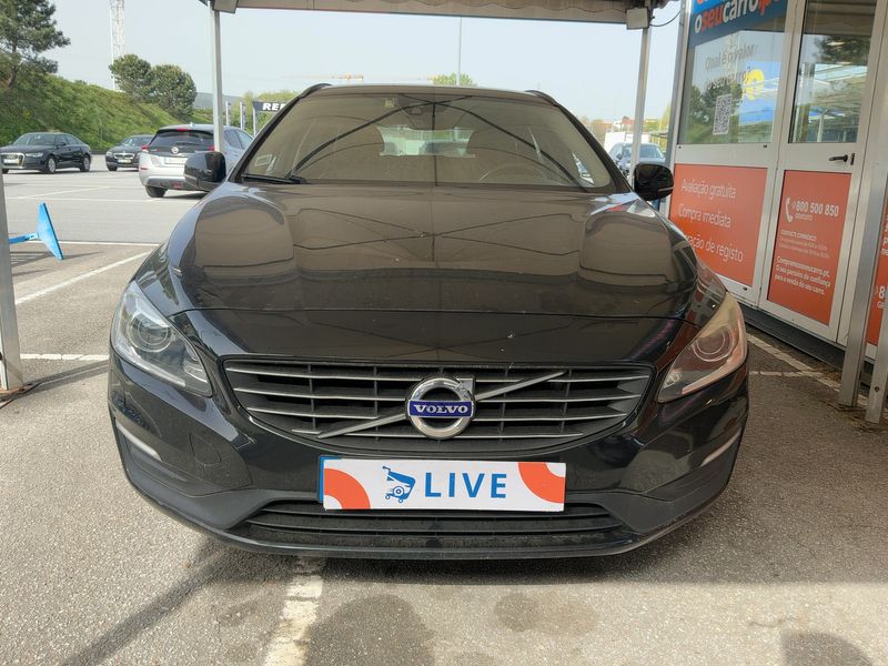 Volvo V60 2.0 D2 Momentum 2017 – снимка 14