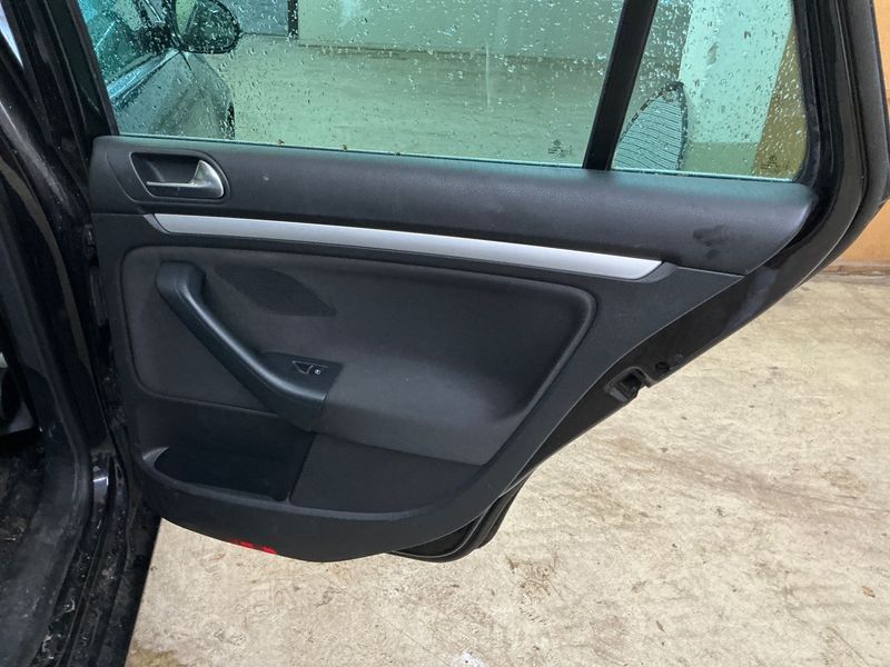 Volkswagen Golf VI 2.0 TDI Highline 2011 – снимка на щета 33