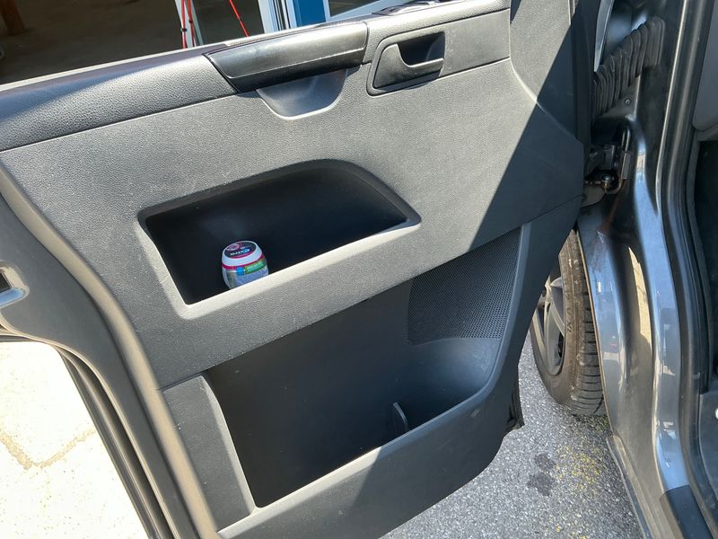 Volkswagen T5 California 2.0 TDI Beach Aufstelldach 2015 – снимка 33
