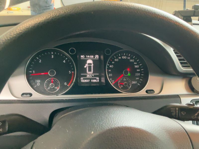 Volkswagen Passat 2.0 TDI Trendline BlueMotion Tech 2014 – снимка 13