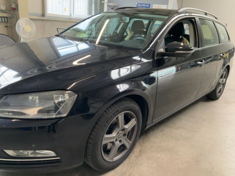 Volkswagen Passat 2.0 TDI Trendline BlueMotion Tech 2014 – снимка 2