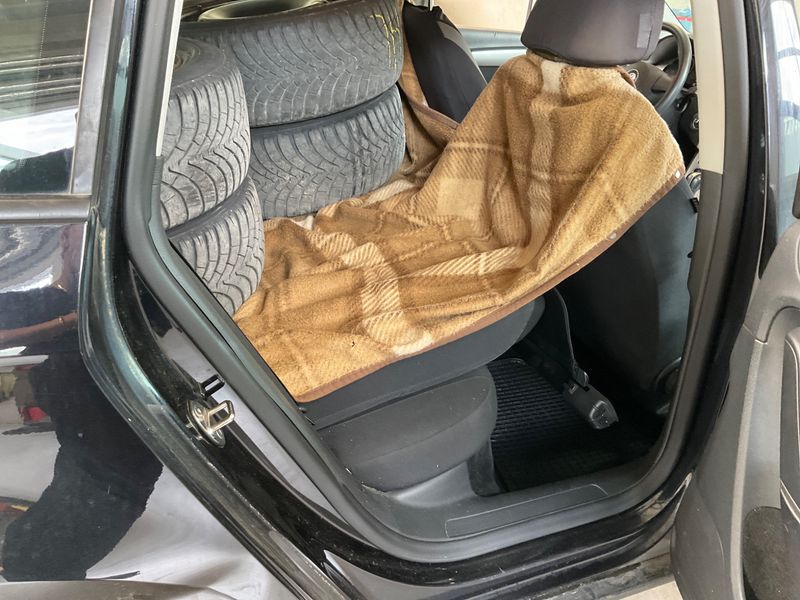 Volkswagen Passat 2.0 TDI Trendline BlueMotion Tech 2014 – снимка на щета 35