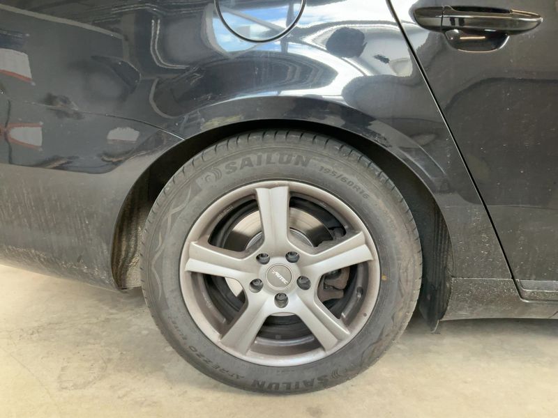 Volkswagen Passat 2.0 TDI Trendline BlueMotion Tech 2014 – снимка 19