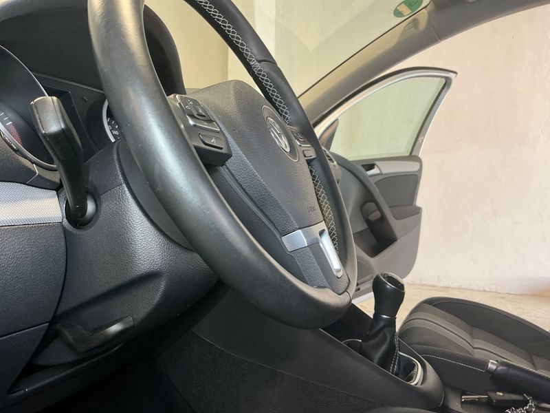 Volkswagen Golf VI 1.2 TSI Match 2012 – снимка 29