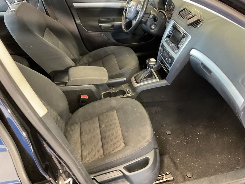 Skoda Octavia 1.2 TSI Ambition 2012 – снимка 3