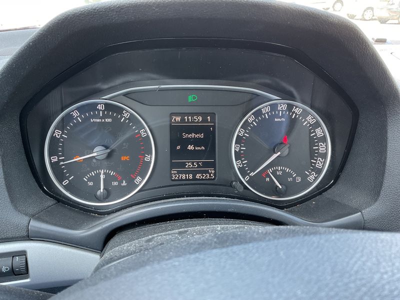 Skoda Octavia 1.2 TSI Ambition 2012 – снимка 4