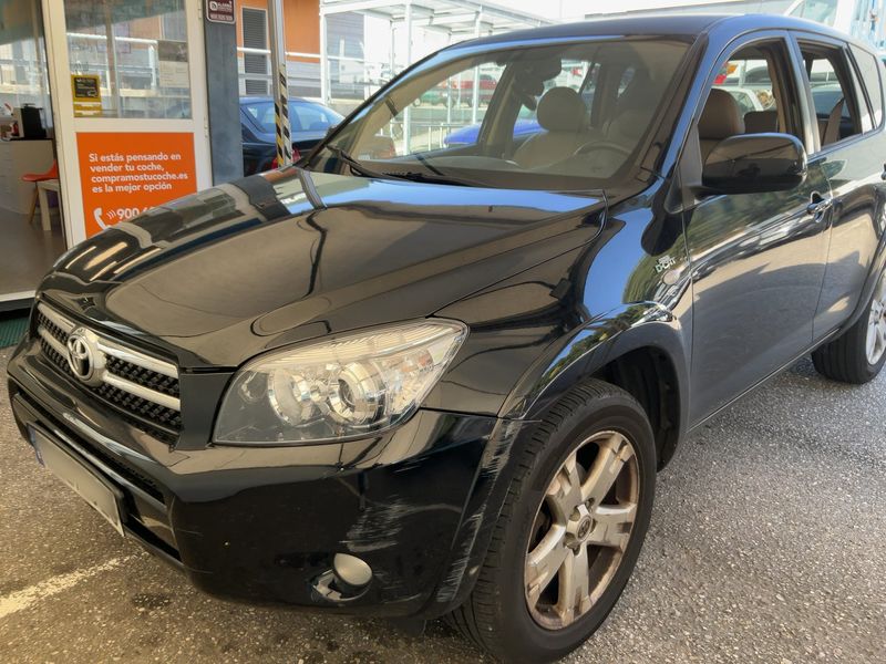 Toyota RAV 4 2.2 D-CAT Executive 2009 – снимка 2