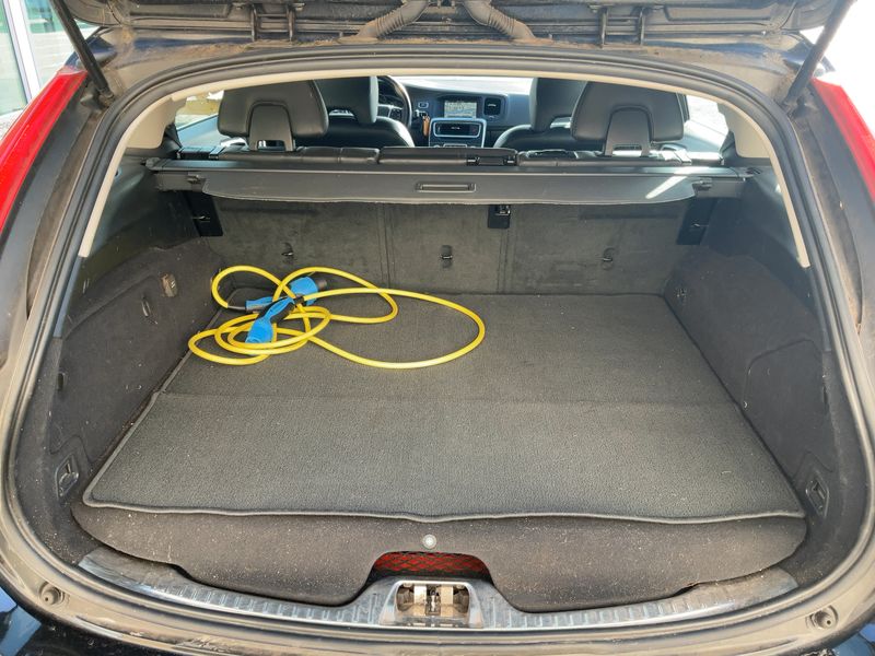 Volvo V60 2.4 D6 Plug-in Hybrid Momentum AWD 2015 – снимка 15