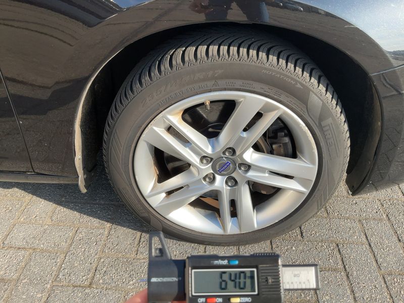 Volvo V60 2.4 D6 Plug-in Hybrid Momentum AWD 2015 – снимка 11