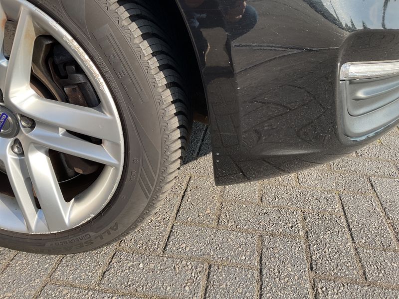 Volvo V60 2.4 D6 Plug-in Hybrid Momentum AWD 2015 – снимка 28
