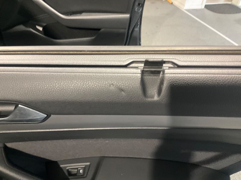 Volkswagen Passat 2.0 TDI Trendline BlueMotion Tech 2018 – снимка на щета