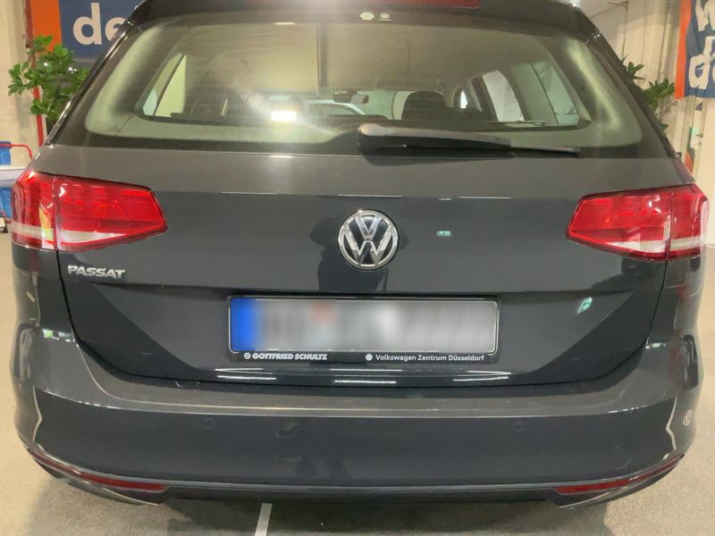 Volkswagen Passat 2.0 TDI Trendline BlueMotion Tech 2018 – снимка на щета