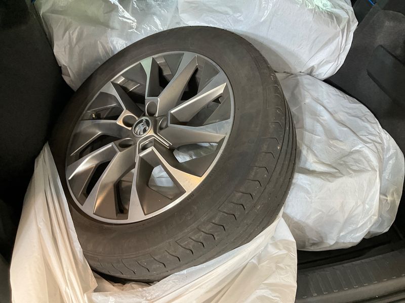 Skoda Karoq 2.0 TDI Clever 4x4 2021 – снимка 15