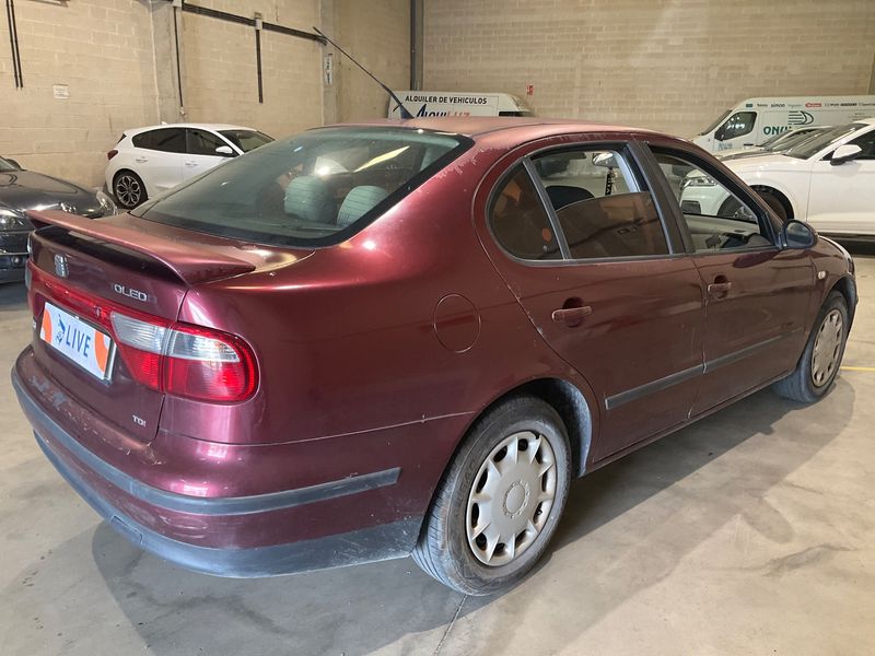 Seat Toledo 1.9 TDI Stella 2004 – снимка 2