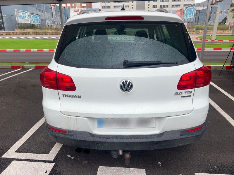Volkswagen Tiguan 2.0 TDI Sport 4Motion BlueMotion Tech 2015 – снимка 7