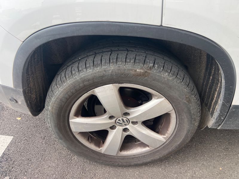 Volkswagen Tiguan 2.0 TDI Sport 4Motion BlueMotion Tech 2015 – снимка 9
