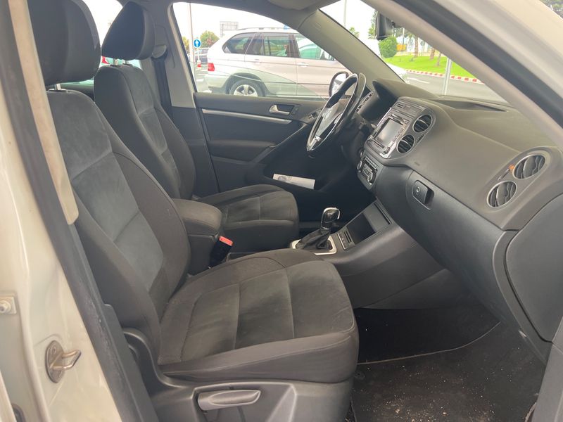 Volkswagen Tiguan 2.0 TDI Sport 4Motion BlueMotion Tech 2015 – снимка 16