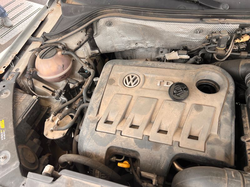 Volkswagen Tiguan 2.0 TDI Sport 4Motion BlueMotion Tech 2015 – снимка 31