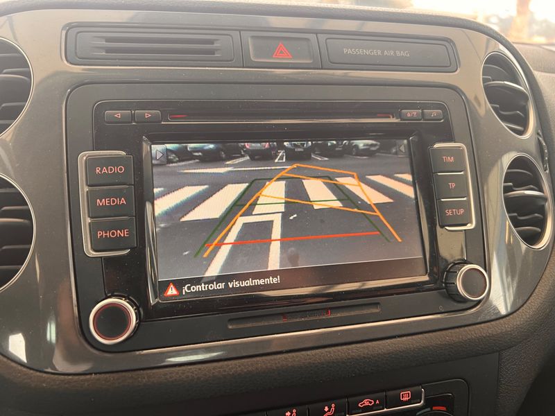 Volkswagen Tiguan 2.0 TDI Sport 4Motion BlueMotion Tech 2015 – снимка 33