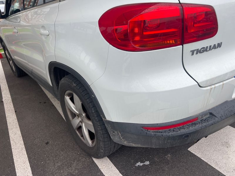Volkswagen Tiguan 2.0 TDI Sport 4Motion BlueMotion Tech 2015 – снимка на щета 36