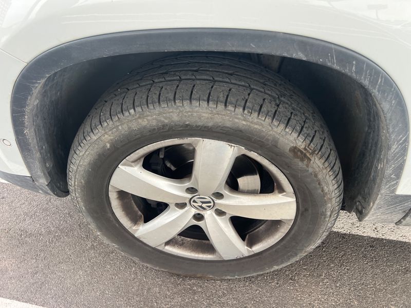 Volkswagen Tiguan 2.0 TDI Sport 4Motion BlueMotion Tech 2015 – снимка 3