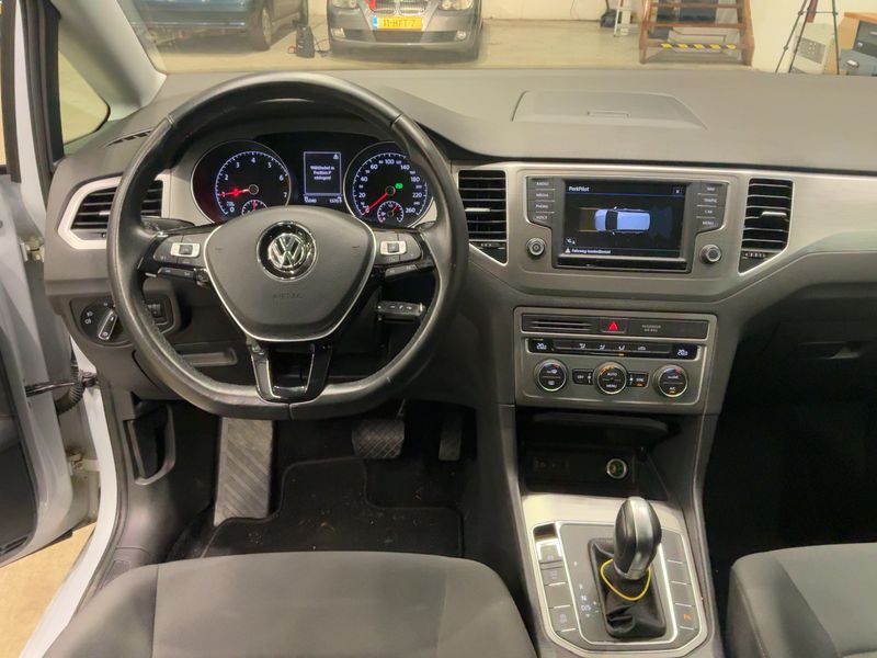 Volkswagen Golf VII Sportsvan 1.0 TSI Comfortline BlueMotion Tech 2017 – снимка 18